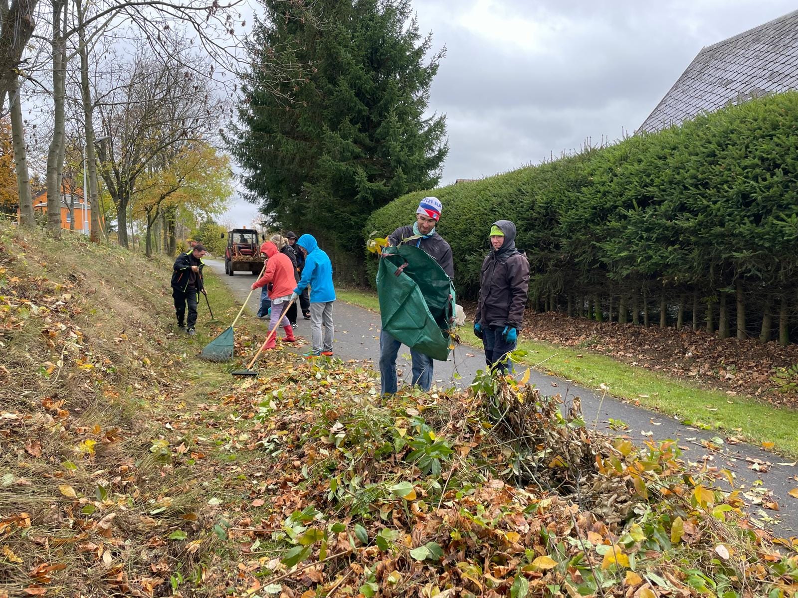 25.10.25 - Arbeitseinsatz auf unserer Rollerbahn